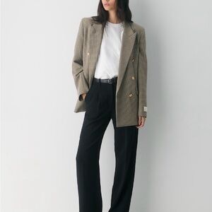 Aritzia
The Effortless Pant™ - Crepette™